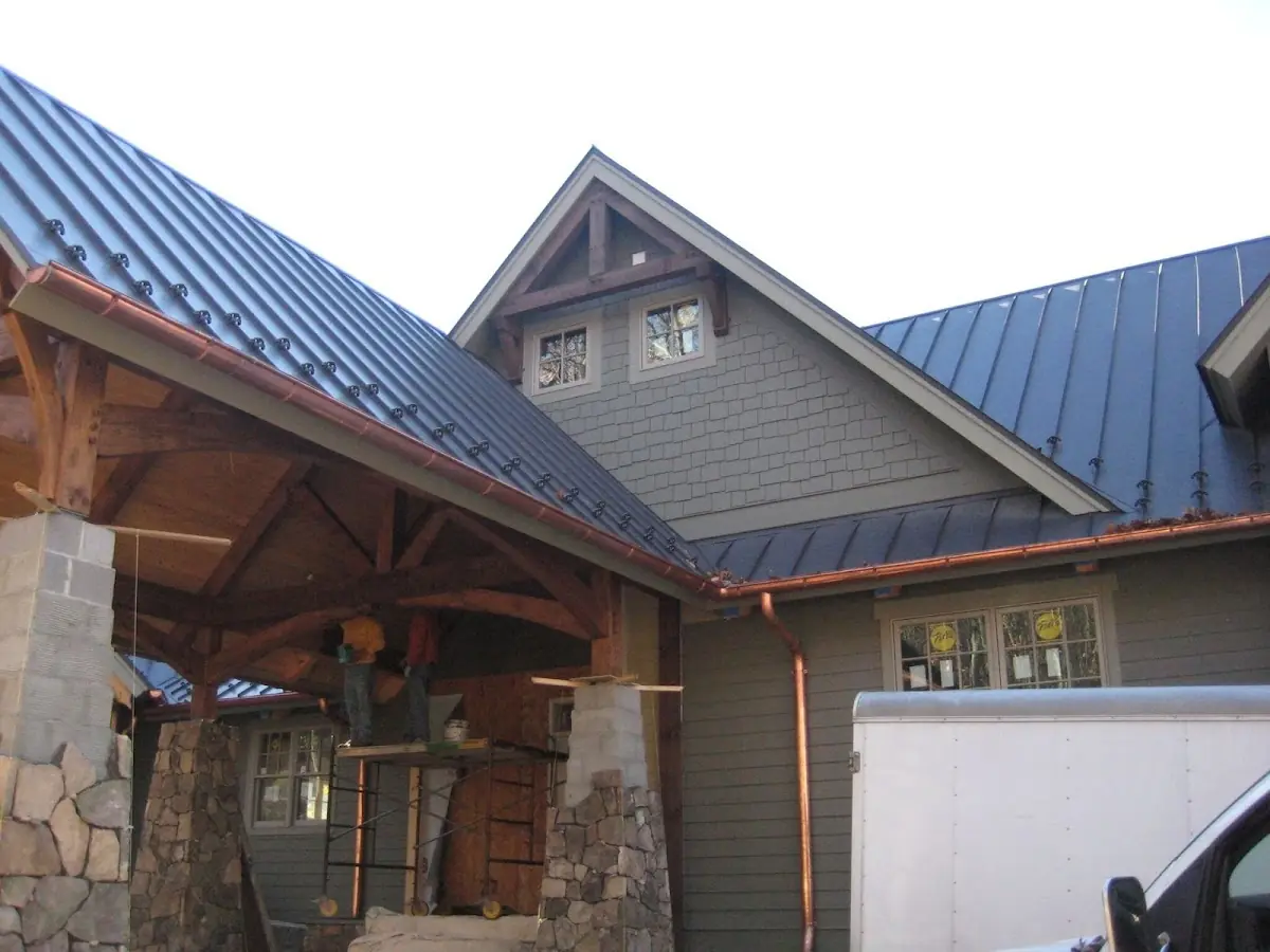 Craftsman Roofing team delivering quality roofing work in Pine Valley
